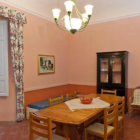 House Taormina